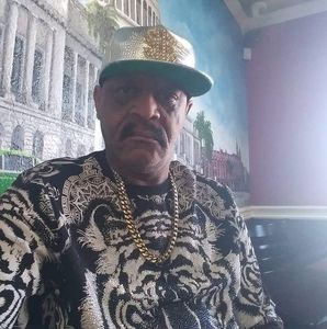 Meet your Posher, Eduardo